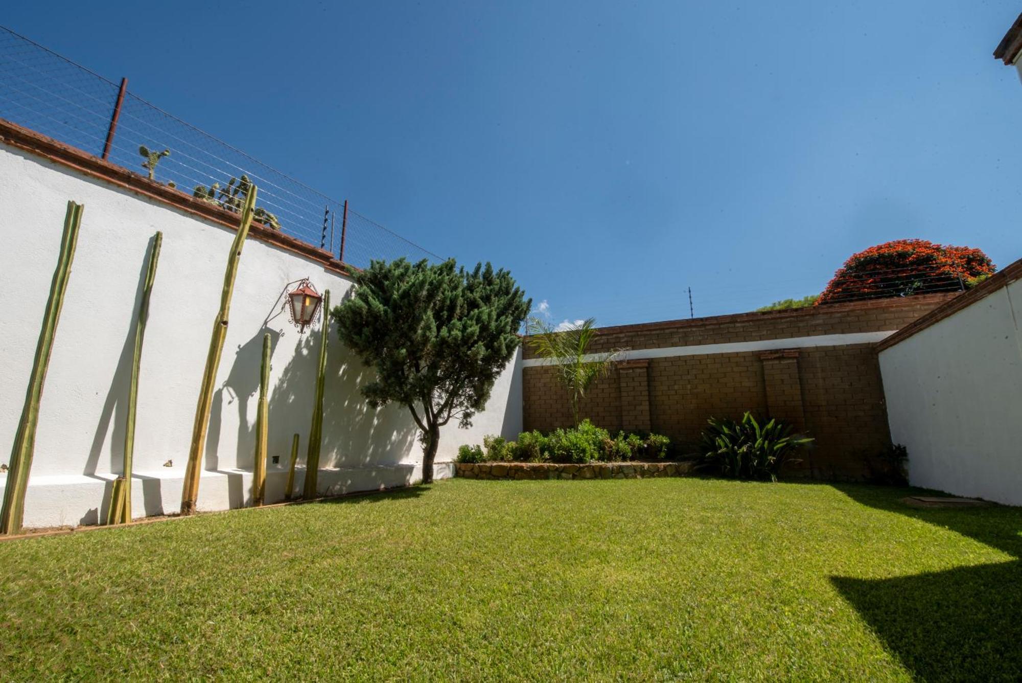 Villa Borghese Hotel Boutique - Adults Only Oaxaca Exterior photo